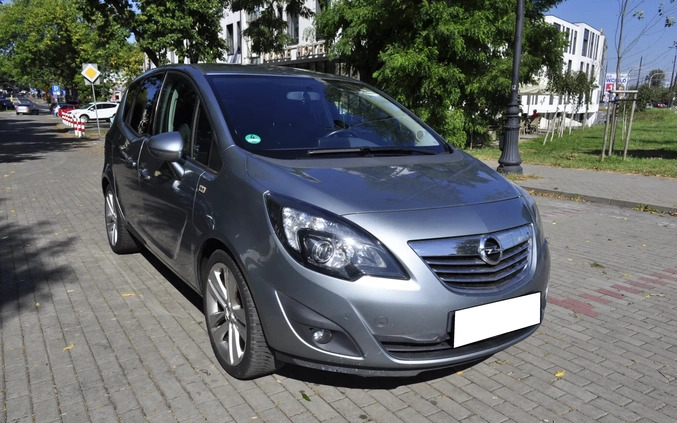 Opel Meriva cena 19000 przebieg: 220000, rok produkcji 2011 z Witkowo małe 137